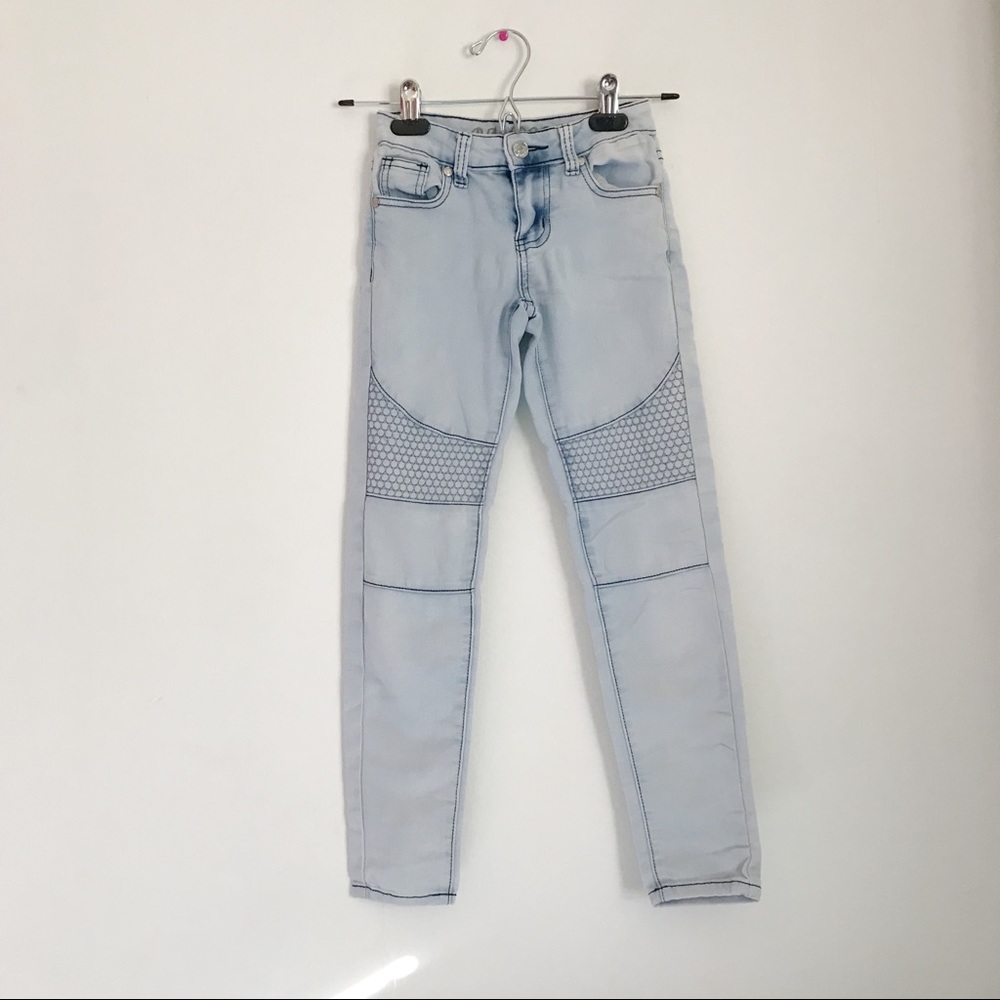 light wash jeans